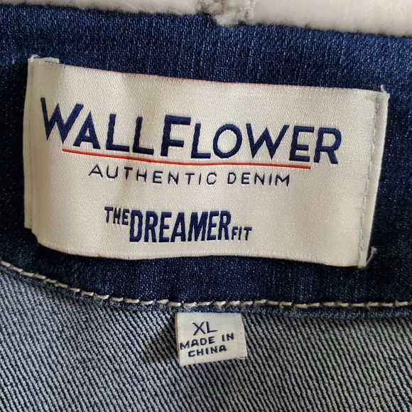 Wallflower Fleece Jean Jacket - Picture 13 of 15